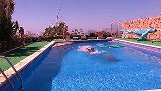 [SummerSinners] - Groupsex games in the pool - Katy Rose -