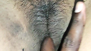 Teenage Boy Fingering to His Lover.she Was Feels Very Tempting and Getting Vibration in Her Body