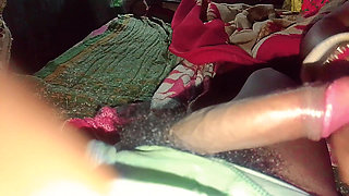 Desi sex video bhabhi ke sat sex land mu me lene wala video