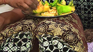 Bhabhi Ne Electric Man Ko Khurbuja Khlya Xvideo Romance