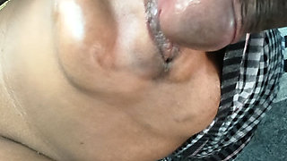 Sicking aunty showing her pussy