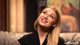 Anastasia is not mistaken about her target... - Jacquie et Michel TV