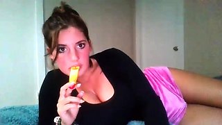 Webcam big booty brunette fucking machine toy hard