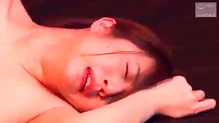 00989,Beautiful woman's lewd appearance