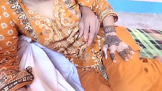 Bangladeshi Old Man Fucks 18 Year Old Girlfriend Doggy Style After Finding Empty House