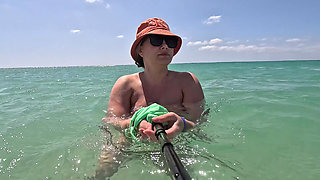 Girl Swimming Naked Underwater No Panties