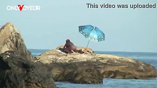 Blonde Beach Couple Fuck in Public