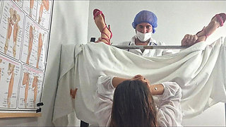 The Doctor Couldn't Oppose the Cuckold's Fiancée!