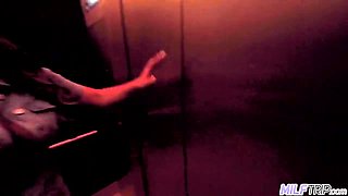 RICHELLE RYAN BIG ASS BIG BOOBS STEPMOM