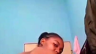 Pretty Girl Masturbating for Fun