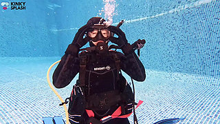 Distracted Underwater: Toys Locked in During Dive