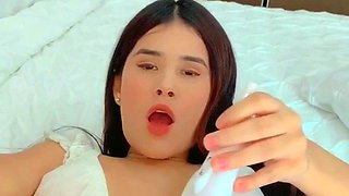 Big boobs milf masturbates with her dildo