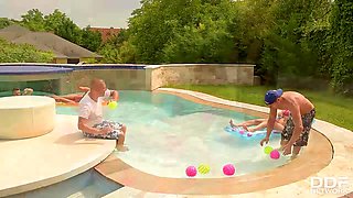 Fantastic Five - Two Babes Fucked By Three Studs At The Pool