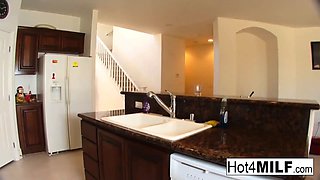 MILF Mellanie receives a hardcore interracial fuck