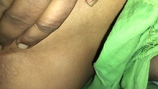 Desi bhabhi Sex in home with boyfriend