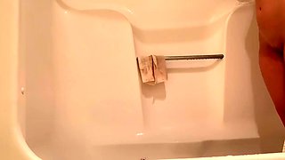 Febby Twigs shaves her bush off !