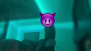 She Likes to Twerk Before Getting Fucked