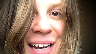 Crank Your Hog Dry: Tattooed Solo Webcam Girl With Big Asset