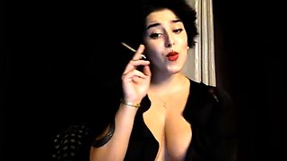 Hot Babe having fun masturbating with toy