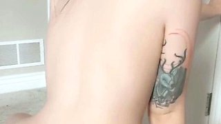 Cute amateur webcam teen girl toying pussy on webcam