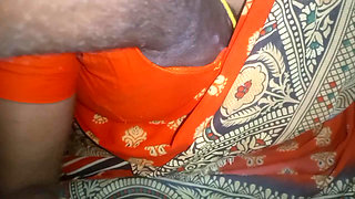 Indian tamil sexy saree aunty super boobs show