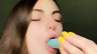 Awesome Amateur teen blonde toying pussy