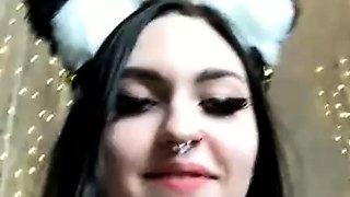 Hot amateur webcam teen masturbates for their fans