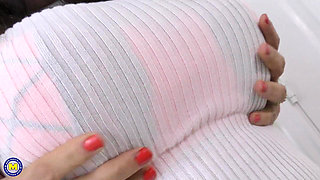 Hot Mature Housewife Lulu Likes to Turn You on with Her Big Natural Tits!