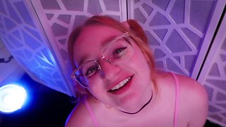 Nikoletta Queen's Sultry Oral Holiday in Heat