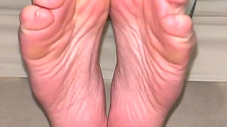 Stroke for My Feet JOI by Ivys Feet