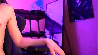 Small titted teen sucks upside down