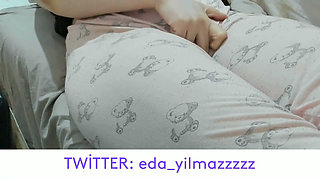 CAMEL TOE- MASTURBATION IN PAJAMAS- PUFFED PUSSY- SWOLLEN PUSSY- BIG PUSSY- TURKISH PORN- TURKISH MILF