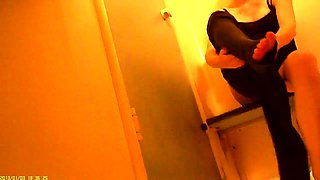 Pregnant babe has fun with her husband in the changing room