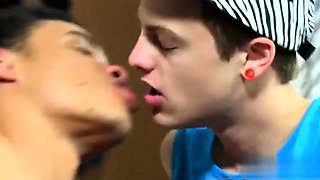 Young twink close up gay sex We join boychums Japartner's