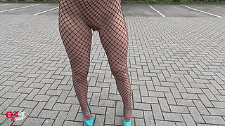 Submissive Blond Bossgirl Lets Herself Be Treated Nasty by the Chauffeur!!