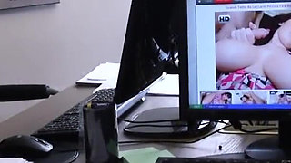 Silvia Lamberti -Squirting office