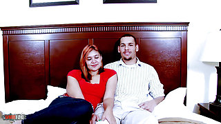 Dee Hard: Chubby Latina MILF Dee Hard's Amateur Porn Show with Jaylyn