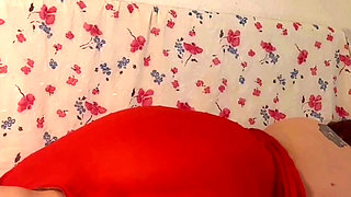 Dirty Slut married women seen with BBC in her mouth in the afternoon.