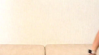 Brother-in-law Eat My Pussy!! I Was Discovered by My Brother-in-law Masturbating and the Bastard Made Me Swallow His Milk