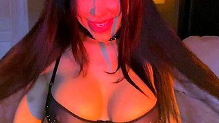 Brunette seductress working her big boobs and hot ass