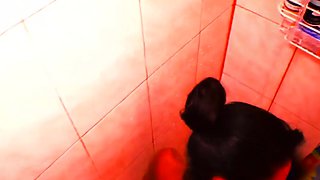 Amateur wild chick solo masturbation