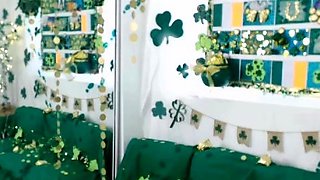 Amateur Webcam Teen Masturbates And Teases