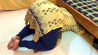 Arab Hot Maid Stuck: Please Hurry up & Fuck My Big Ass Then Get Me Out of Under Bed