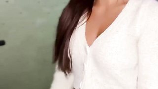 Watch bouncy Vanna Bardot's scene