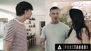 Fetish video with inviting Parker Ambrose and Ivy Ireland from Pure Taboo