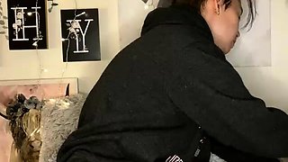 Amateur Webcam Cute Teen Plays Solo with Big Dildo