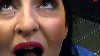 Devot Delia gangbang & pissing session
