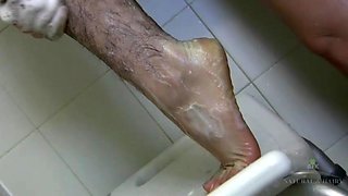 Velma takes a nice hairy shower