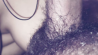 Indian Desi Tannu Bhabhi sucks her husband's dick in her 🤤mouth and gets her big ass fucked