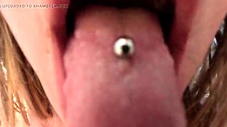 Emma Voyeur POV: MILF Flashes Pussy & Ass on Public Beach - Outdoor 4K